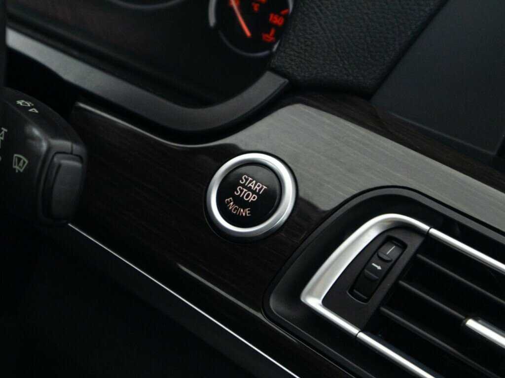 BMW 7 серии 2012 года с пробегом. Фото: #17