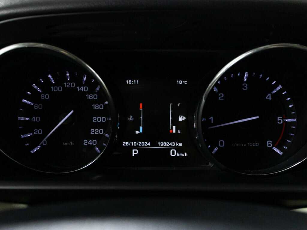 Land Rover Range Rover Sport 2013 года с пробегом. Фото: #11