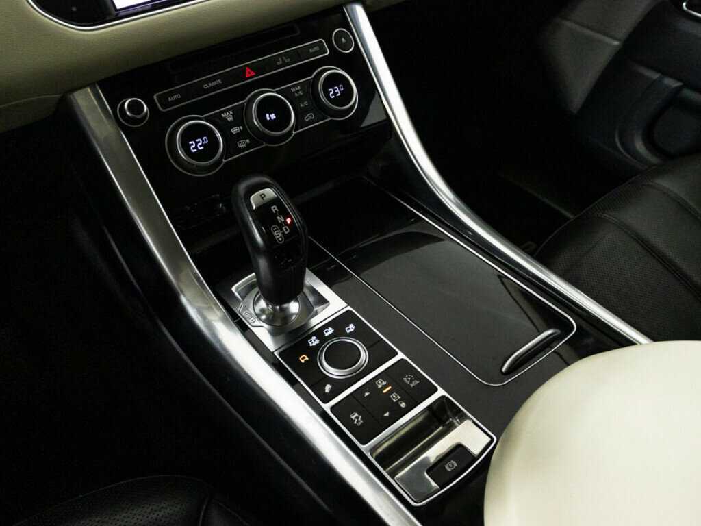 Land Rover Range Rover Sport 2013 года с пробегом. Фото: #18