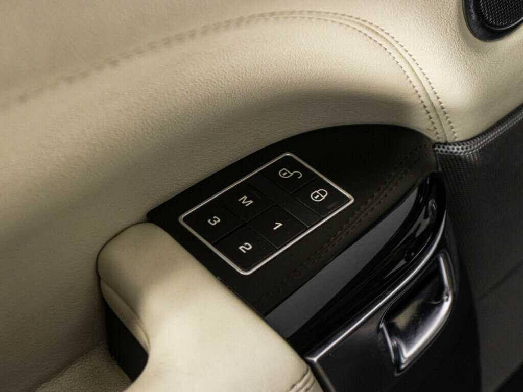 Land Rover Range Rover Sport 2013 года с пробегом. Фото: #23