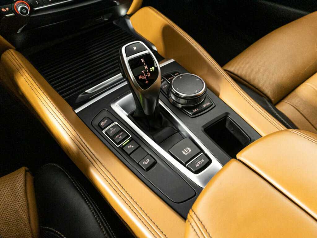 BMW X6 2018 года с пробегом. Фото: #16