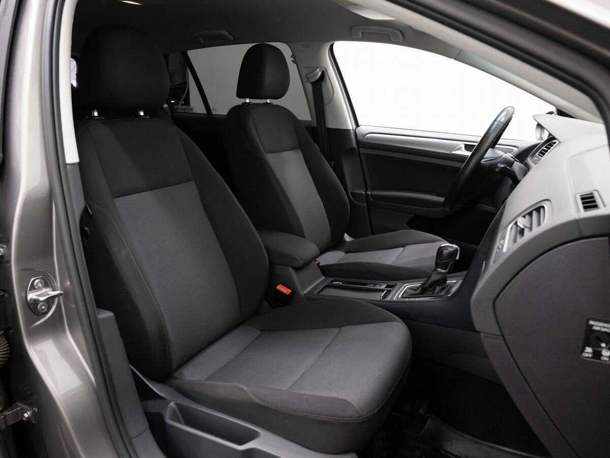 Б/У Фольксваген Гольф 2013 года. Фото: #13