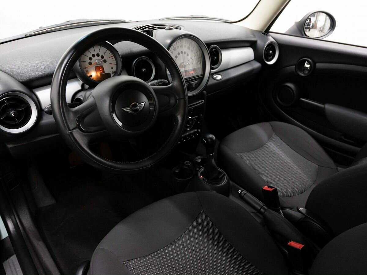 Mini Hatch 2011 года с пробегом. Фото: #7