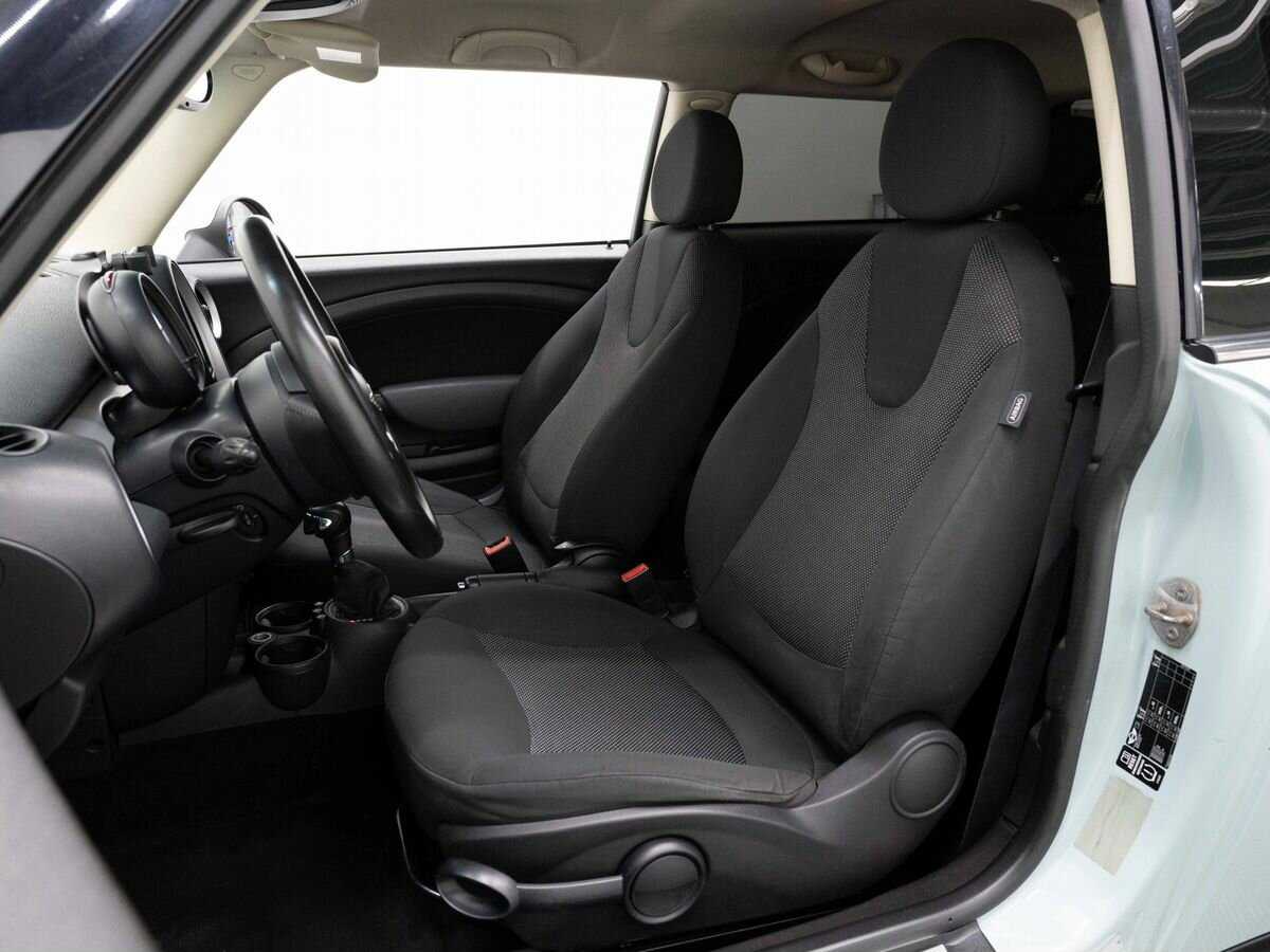 Mini Hatch 2011 года с пробегом. Фото: #8