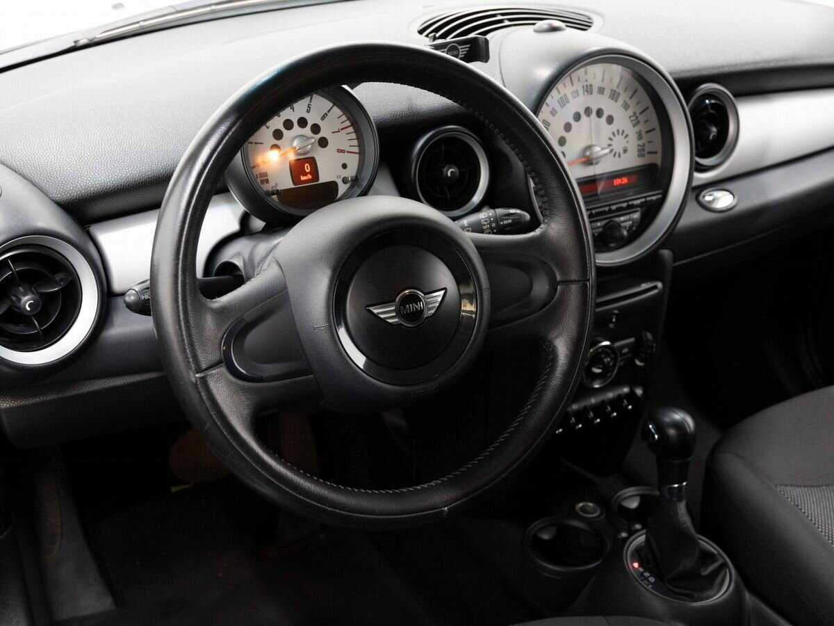 Mini Hatch 2011 года с пробегом. Фото: #12