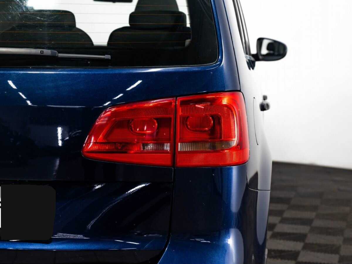 Volkswagen Touran 2012 года с пробегом. Фото: #6