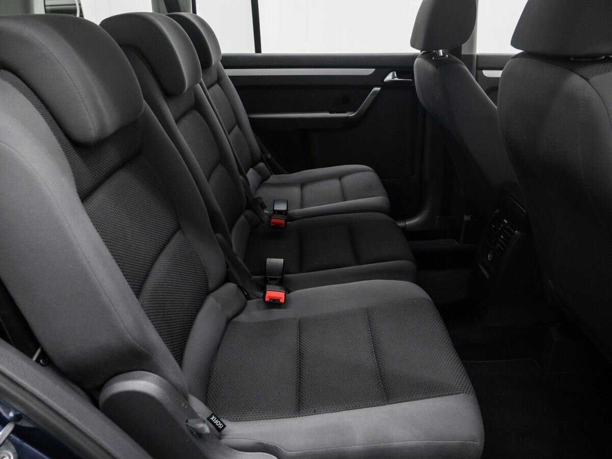 Volkswagen Touran 2012 года с пробегом. Фото: #9