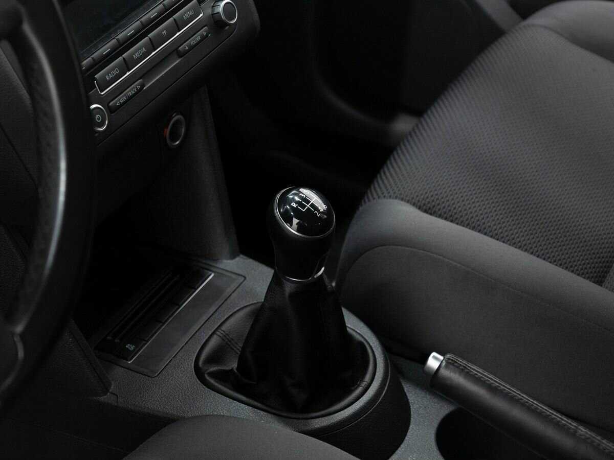 Volkswagen Touran 2012 года с пробегом. Фото: #16