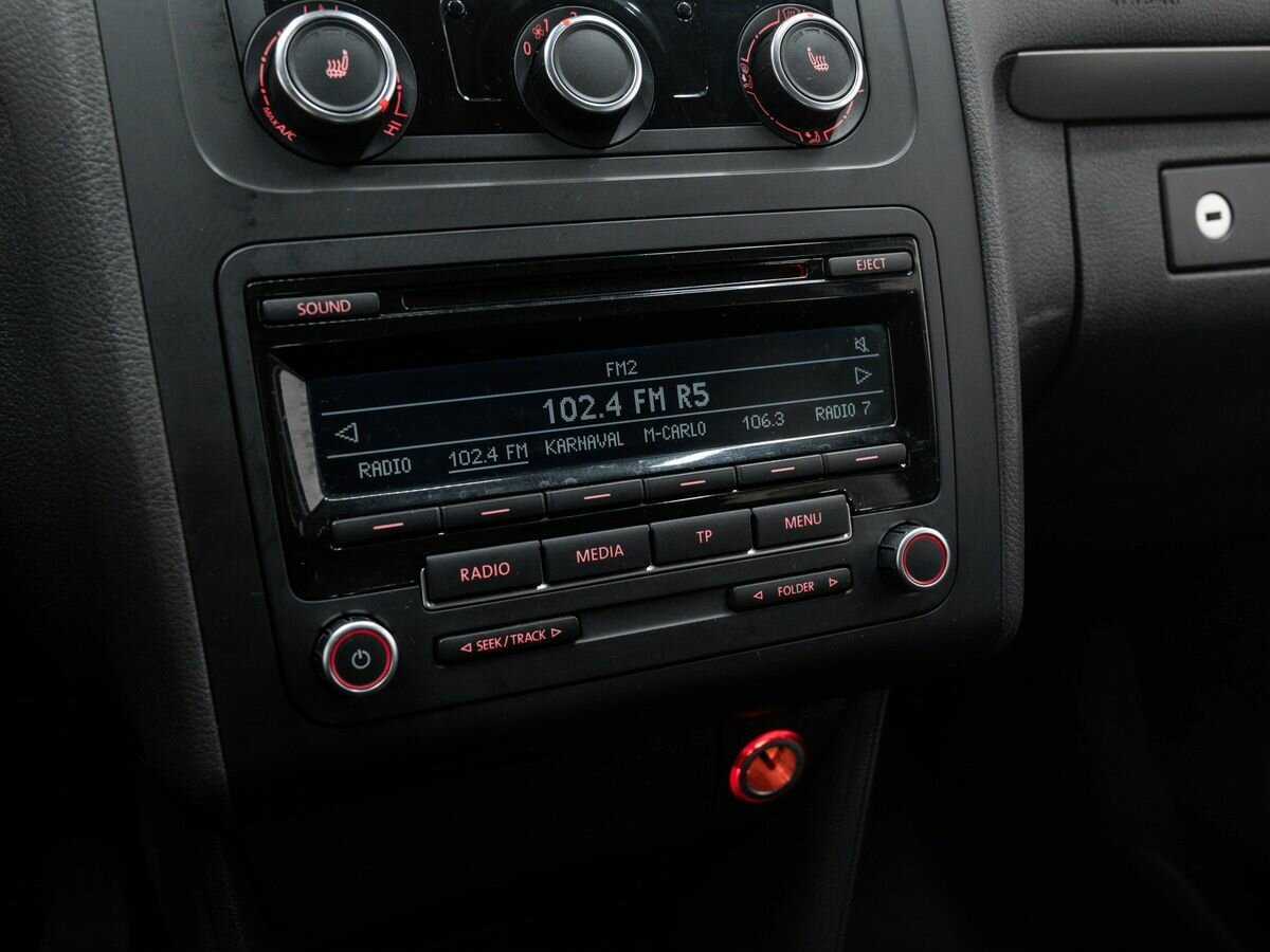 Volkswagen Touran 2012 года с пробегом. Фото: #17