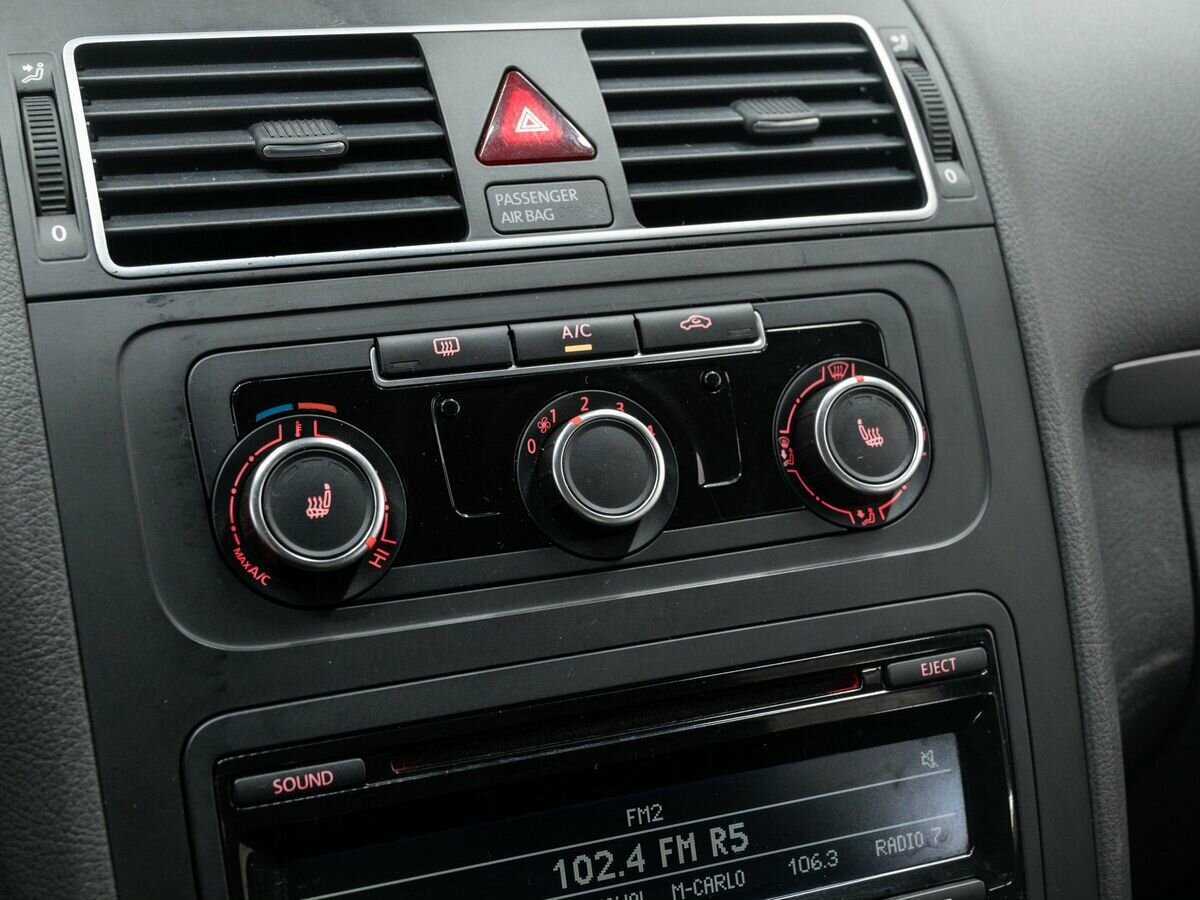 Volkswagen Touran 2012 года с пробегом. Фото: #18