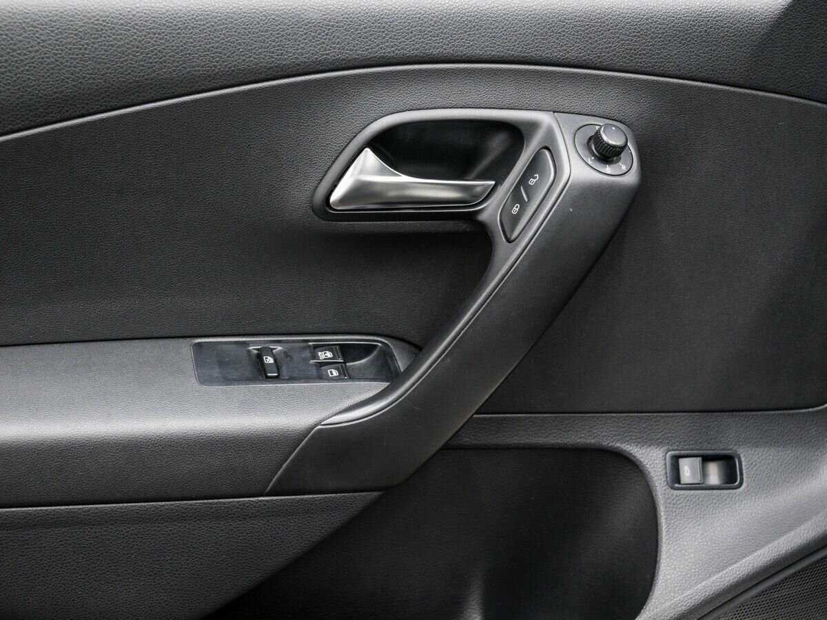 Volkswagen Polo 2011 года с пробегом. Фото: #13