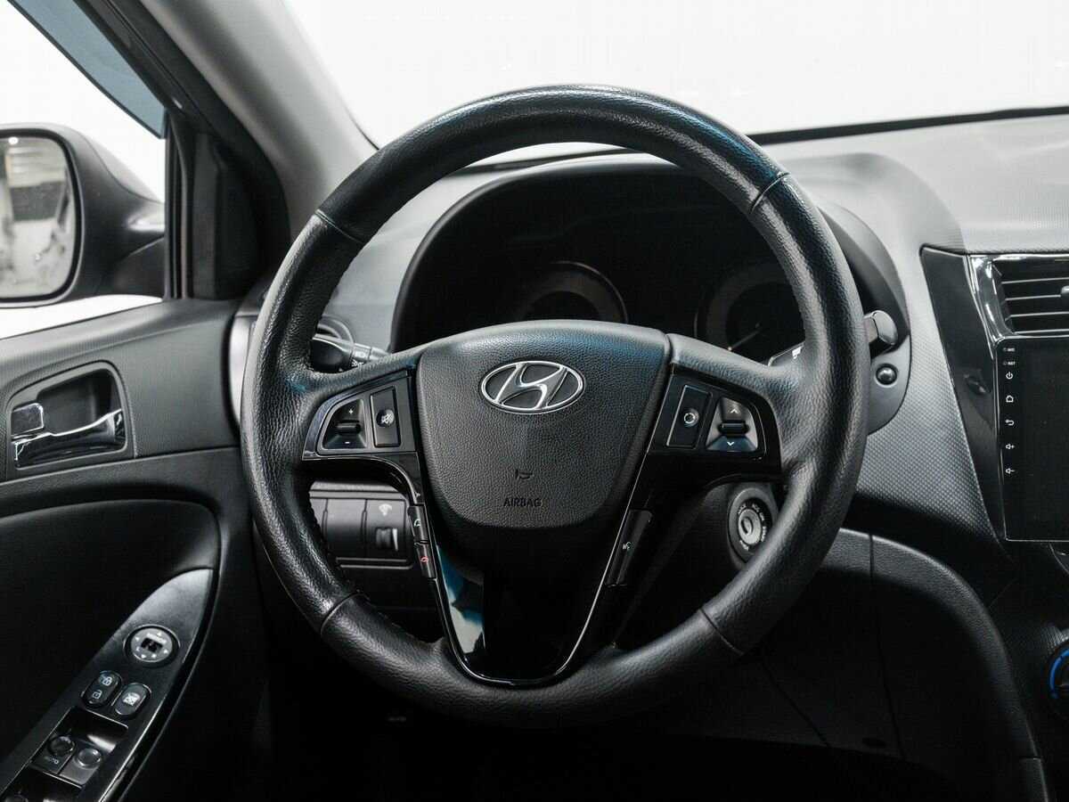 Hyundai Solaris 2011 года с пробегом. Фото: #10