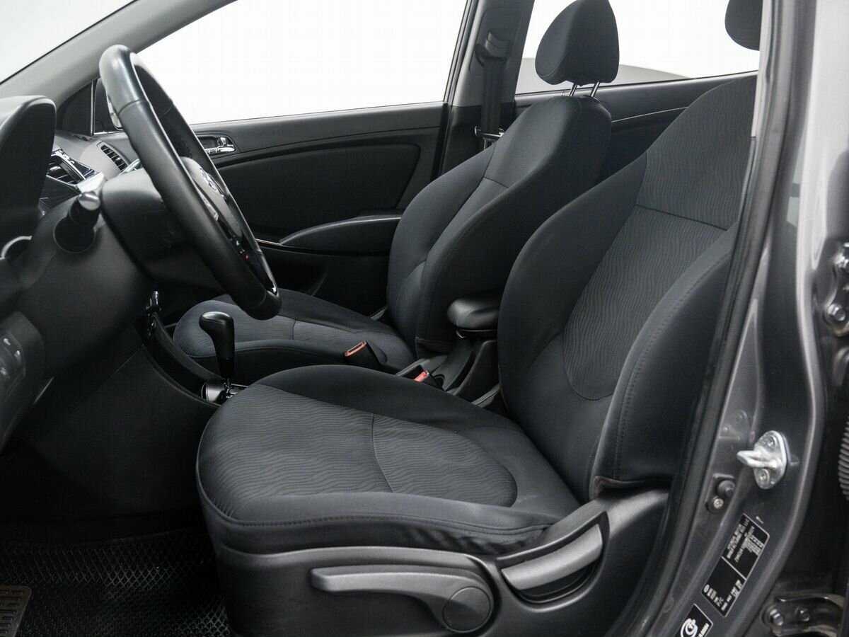 Hyundai Solaris 2011 года с пробегом. Фото: #13