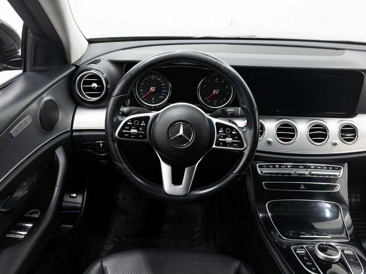 Mercedes-Benz E-Класс 2020 года с пробегом. Фото: #10