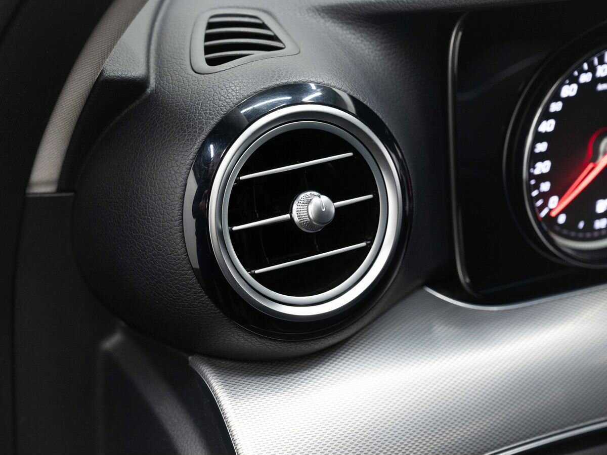 Mercedes-Benz E-Класс 2020 года с пробегом. Фото: #15