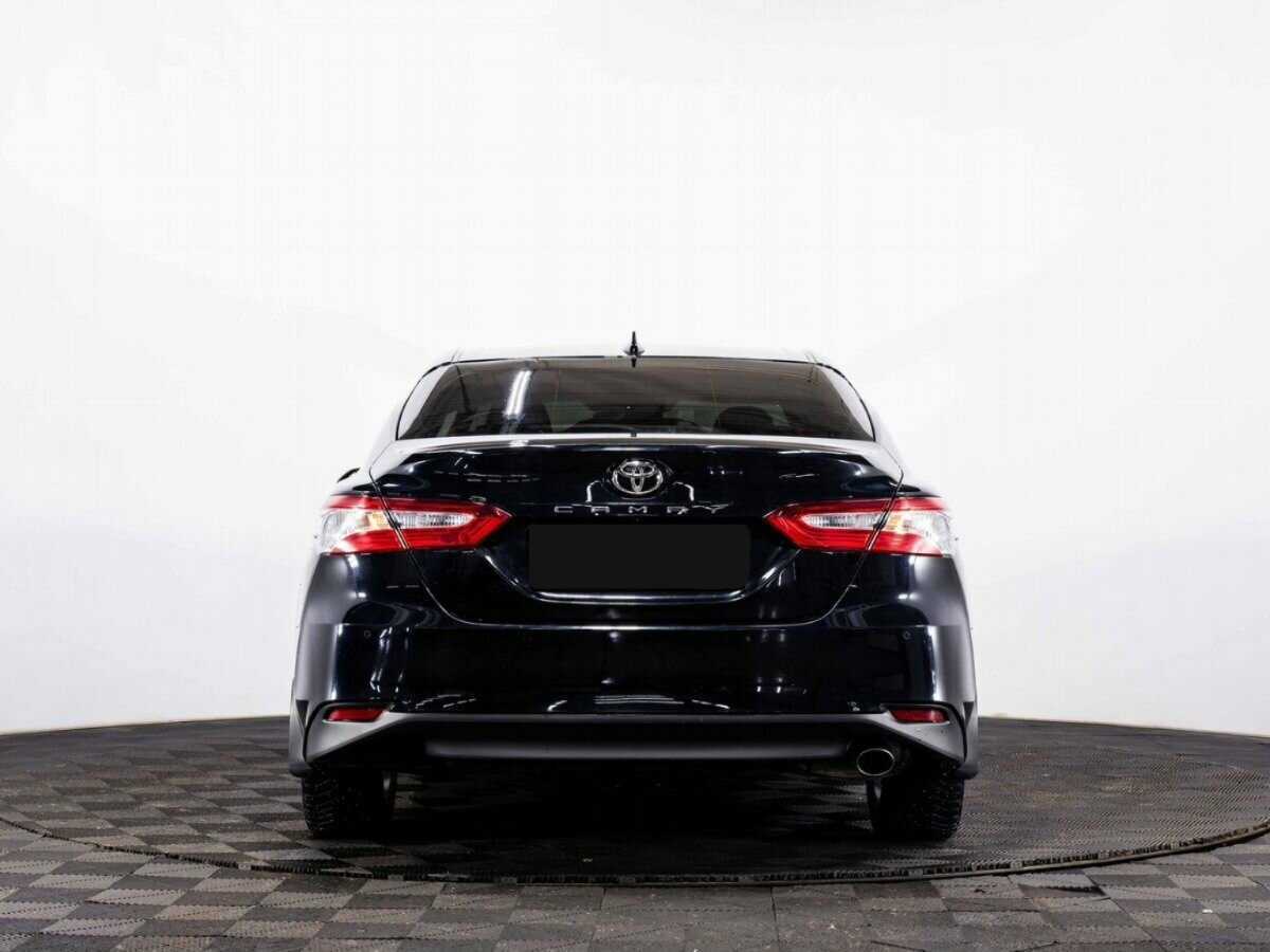 Toyota Camry 2021 года с пробегом. Фото: #4