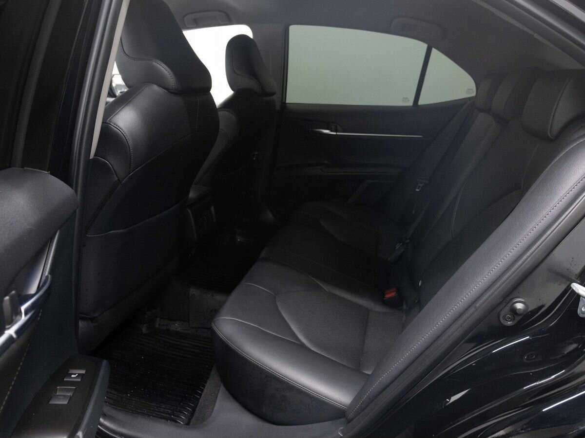 Toyota Camry 2021 года с пробегом. Фото: #10