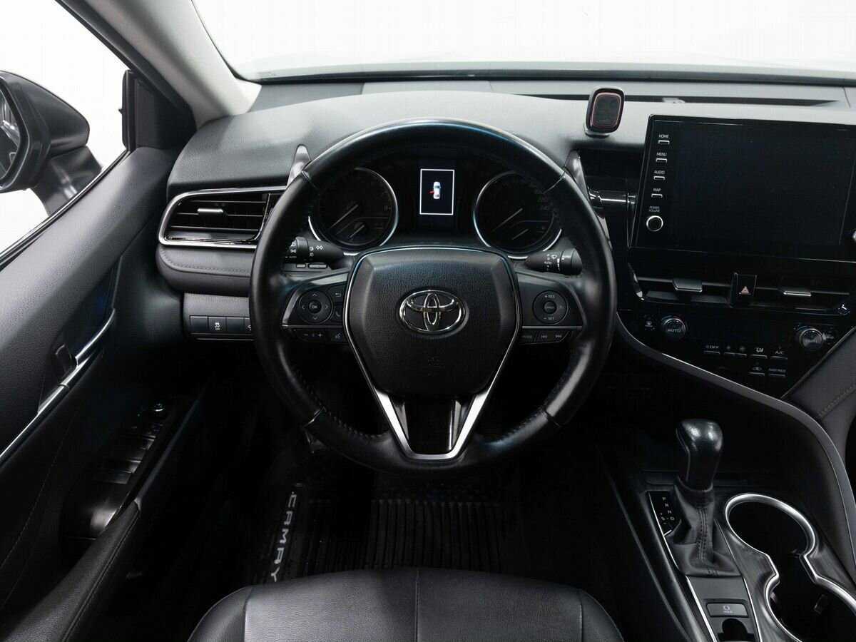 Toyota Camry 2021 года с пробегом. Фото: #15