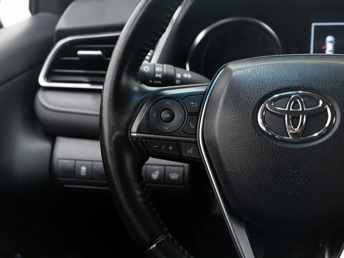 Toyota Camry 2021 года с пробегом. Фото: #16