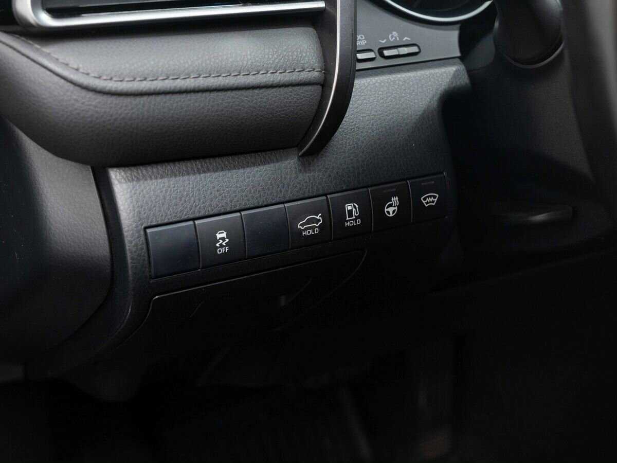 Toyota Camry 2021 года с пробегом. Фото: #20