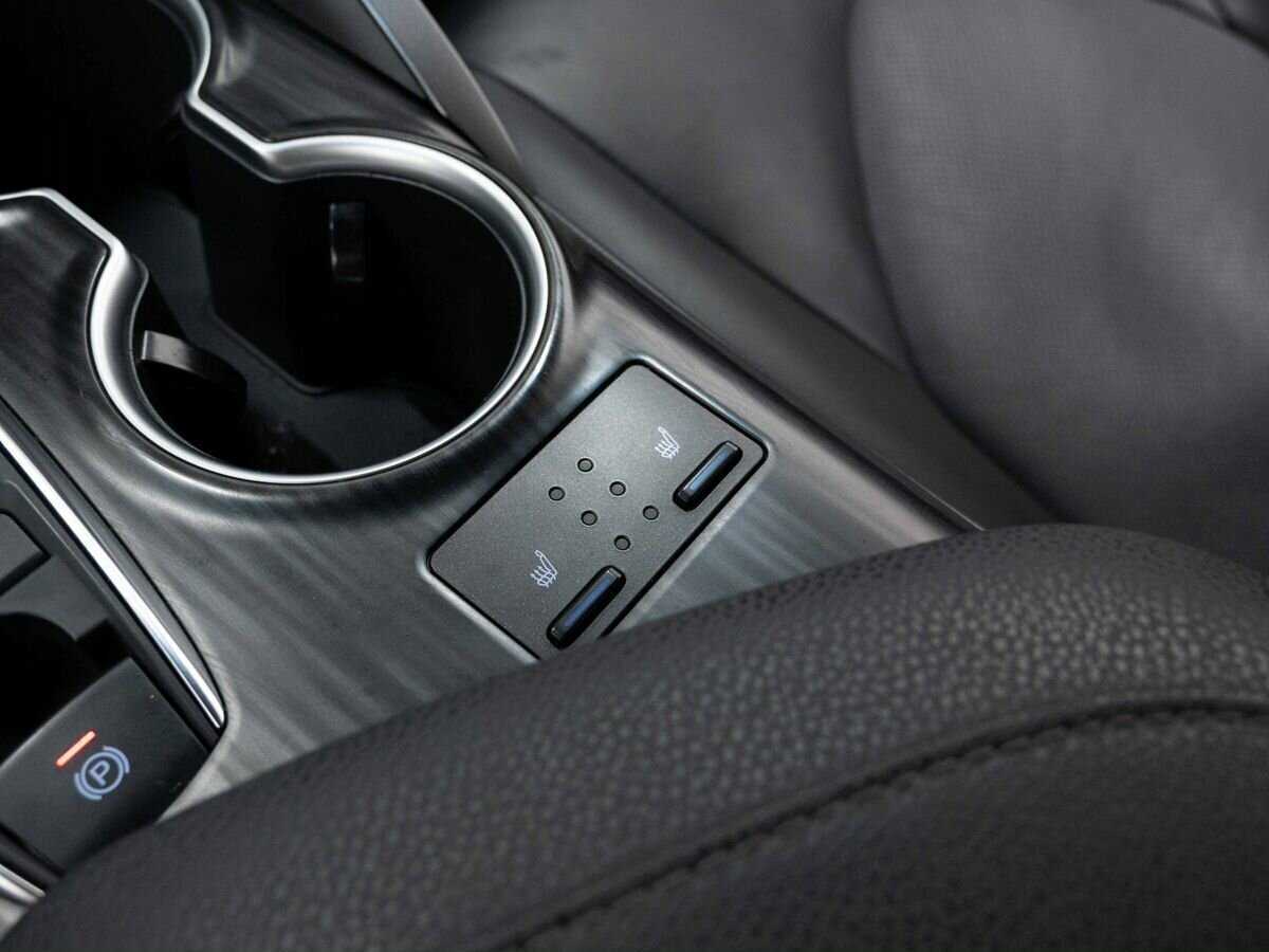 Toyota Camry 2021 года с пробегом. Фото: #24