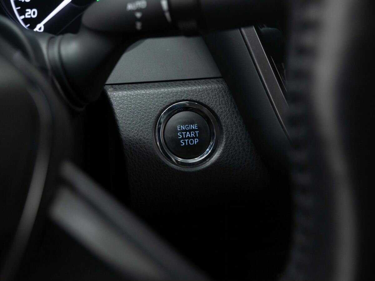 Toyota Camry 2021 года с пробегом. Фото: #25