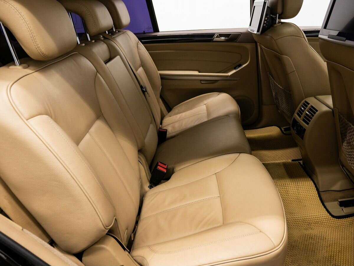 Mercedes-Benz GL-Класс 2011 года с пробегом. Фото: #9