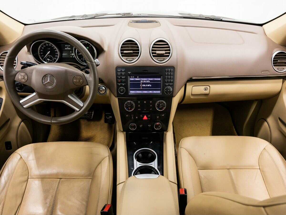 Mercedes-Benz GL-Класс 2011 года с пробегом. Фото: #12