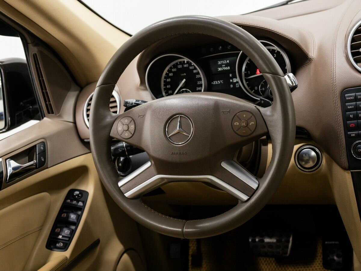 Mercedes-Benz GL-Класс 2011 года с пробегом. Фото: #13