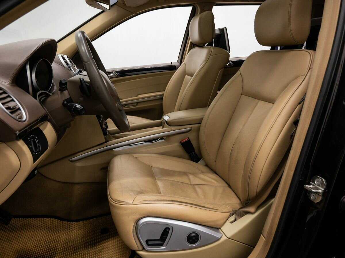 Mercedes-Benz GL-Класс 2011 года с пробегом. Фото: #17