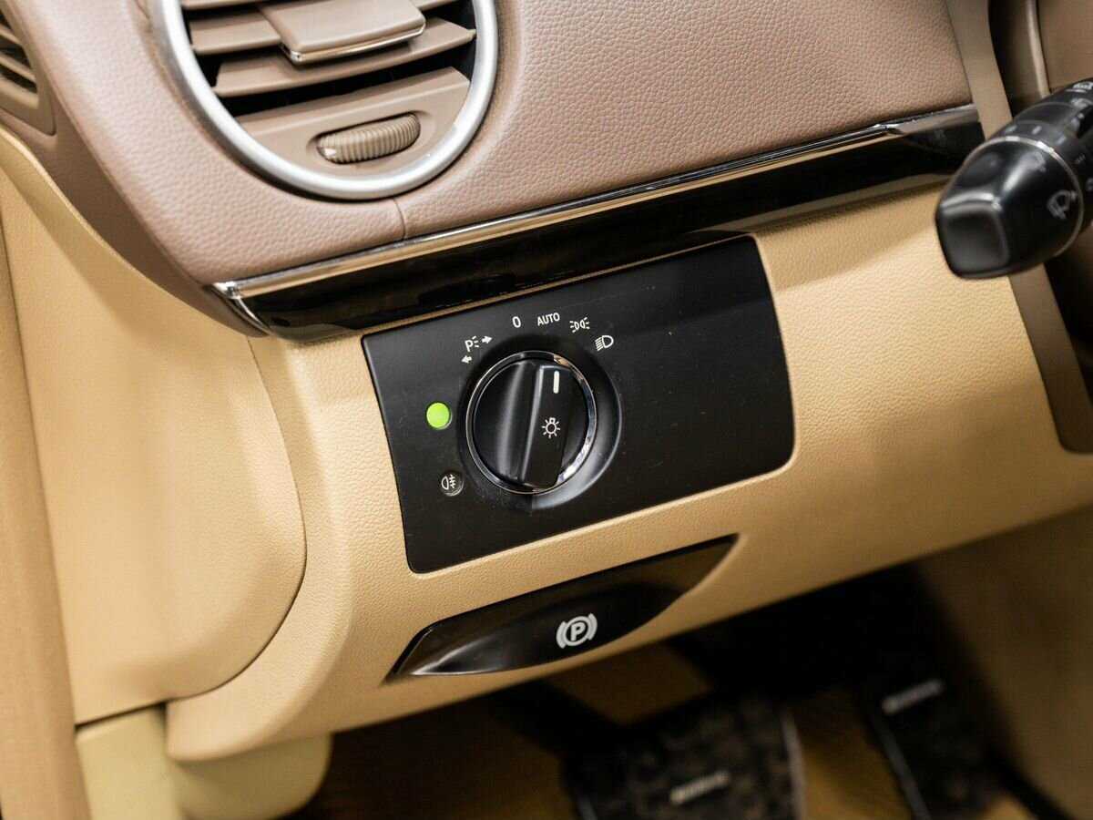 Mercedes-Benz GL-Класс 2011 года с пробегом. Фото: #19