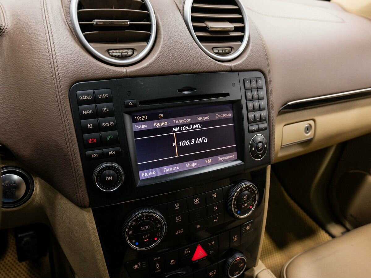 Mercedes-Benz GL-Класс 2011 года с пробегом. Фото: #22