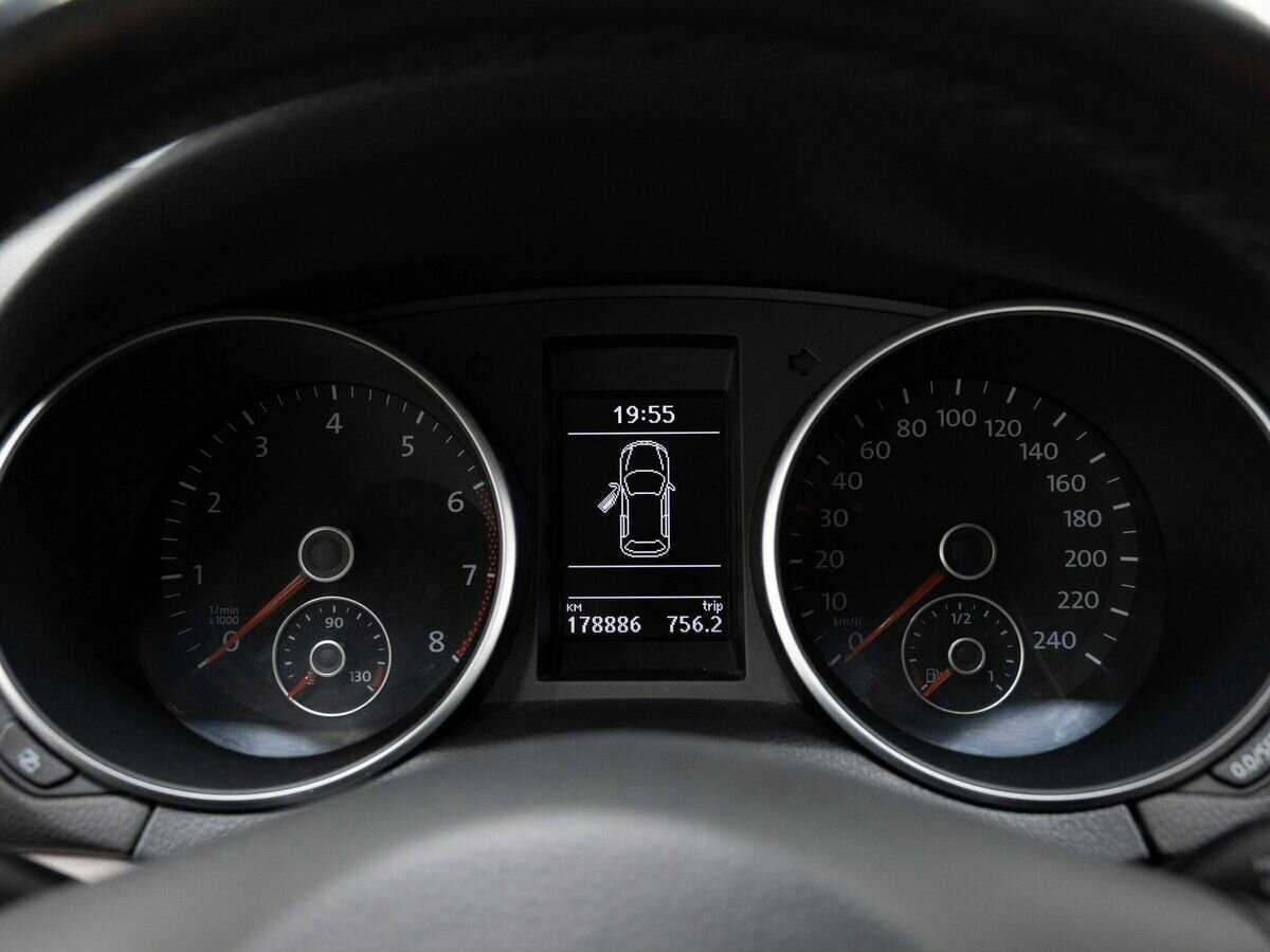 Volkswagen Golf 2011 года с пробегом. Фото: #14