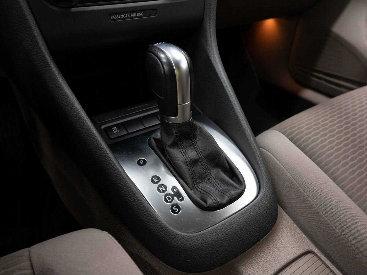 Volkswagen Golf 2011 года с пробегом. Фото: #18