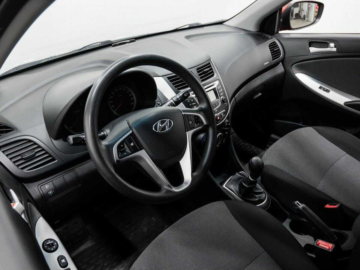 Hyundai Solaris 2011 года с пробегом. Фото: #13