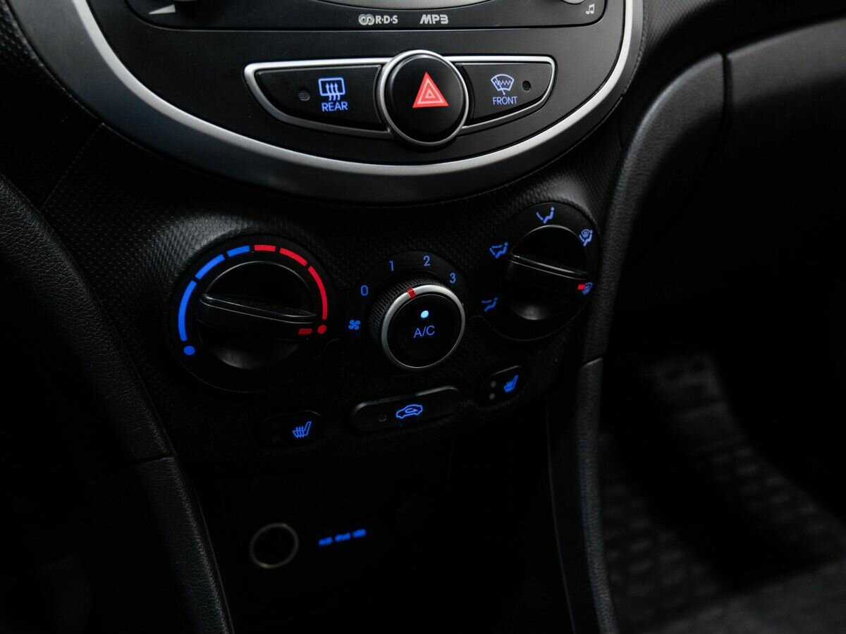 Hyundai Solaris 2011 года с пробегом. Фото: #17