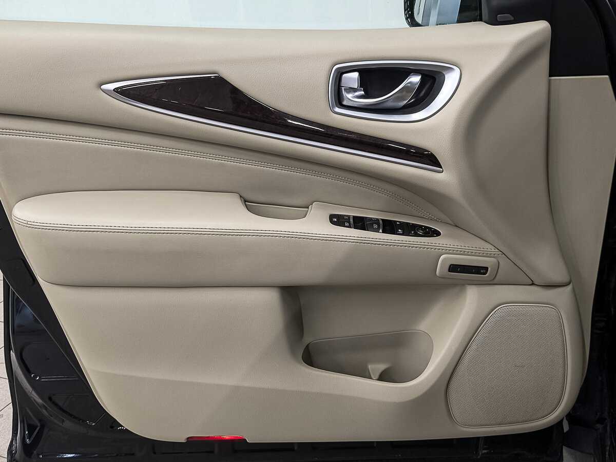 Infiniti QX60 2014 года с пробегом. Фото: #18