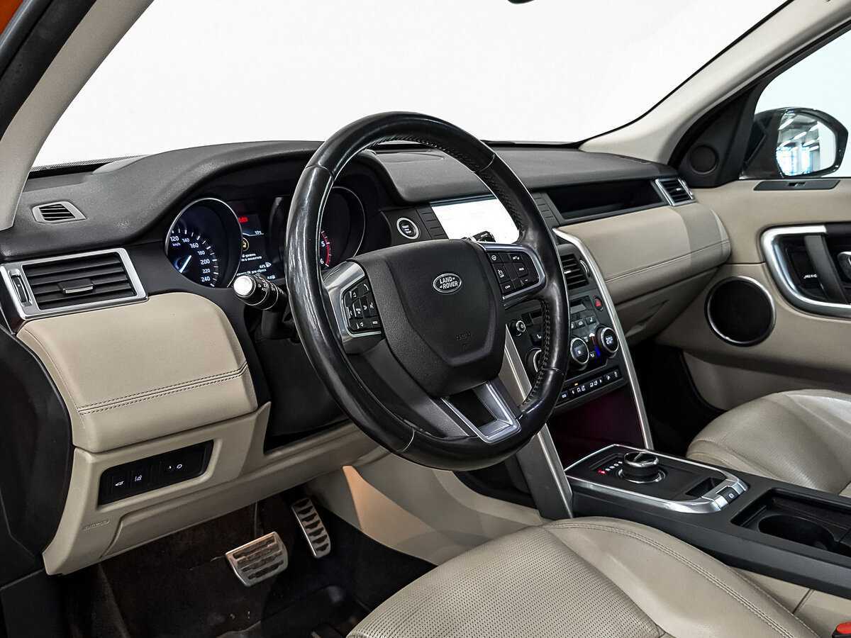 Land Rover Discovery Sport 2017 года с пробегом. Фото: #14