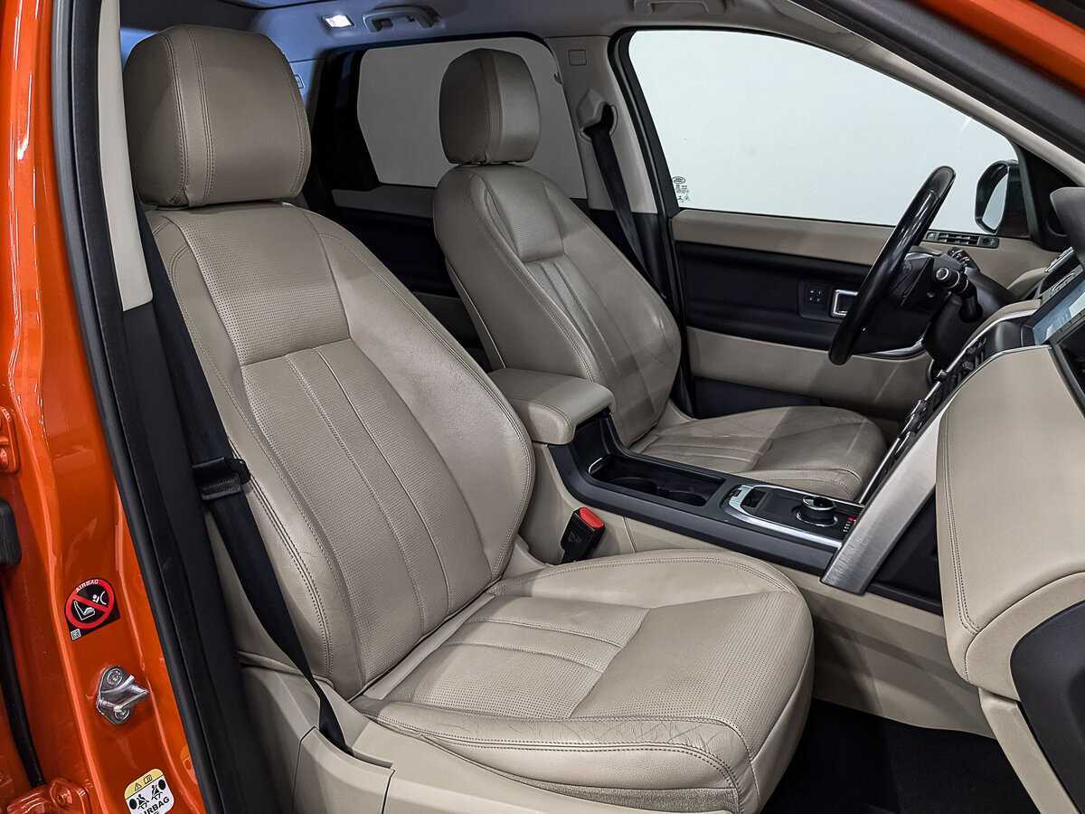 Land Rover Discovery Sport 2017 года с пробегом. Фото: #23