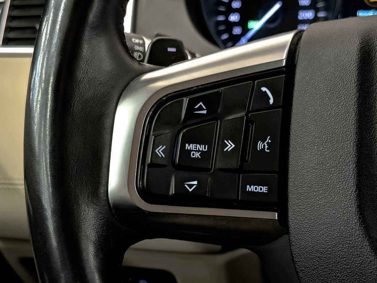 Land Rover Discovery Sport 2017 года с пробегом. Фото: #28