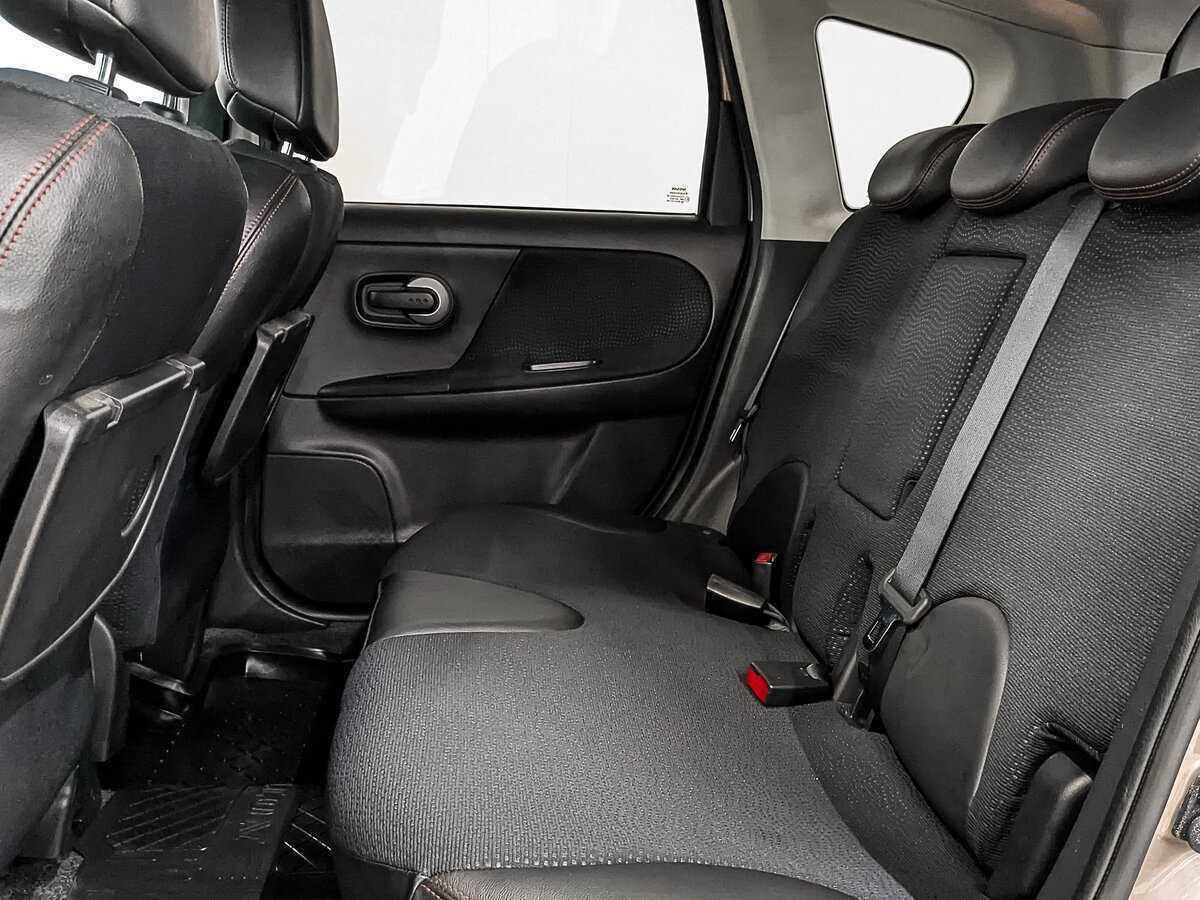 Nissan Note 2011 года с пробегом. Фото: #17