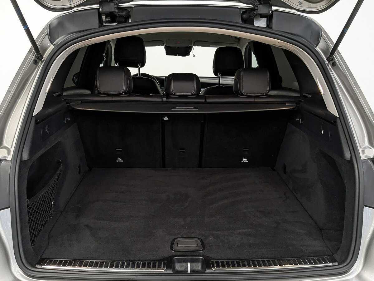 Mercedes-Benz GLC 2020 года с пробегом. Фото: #9