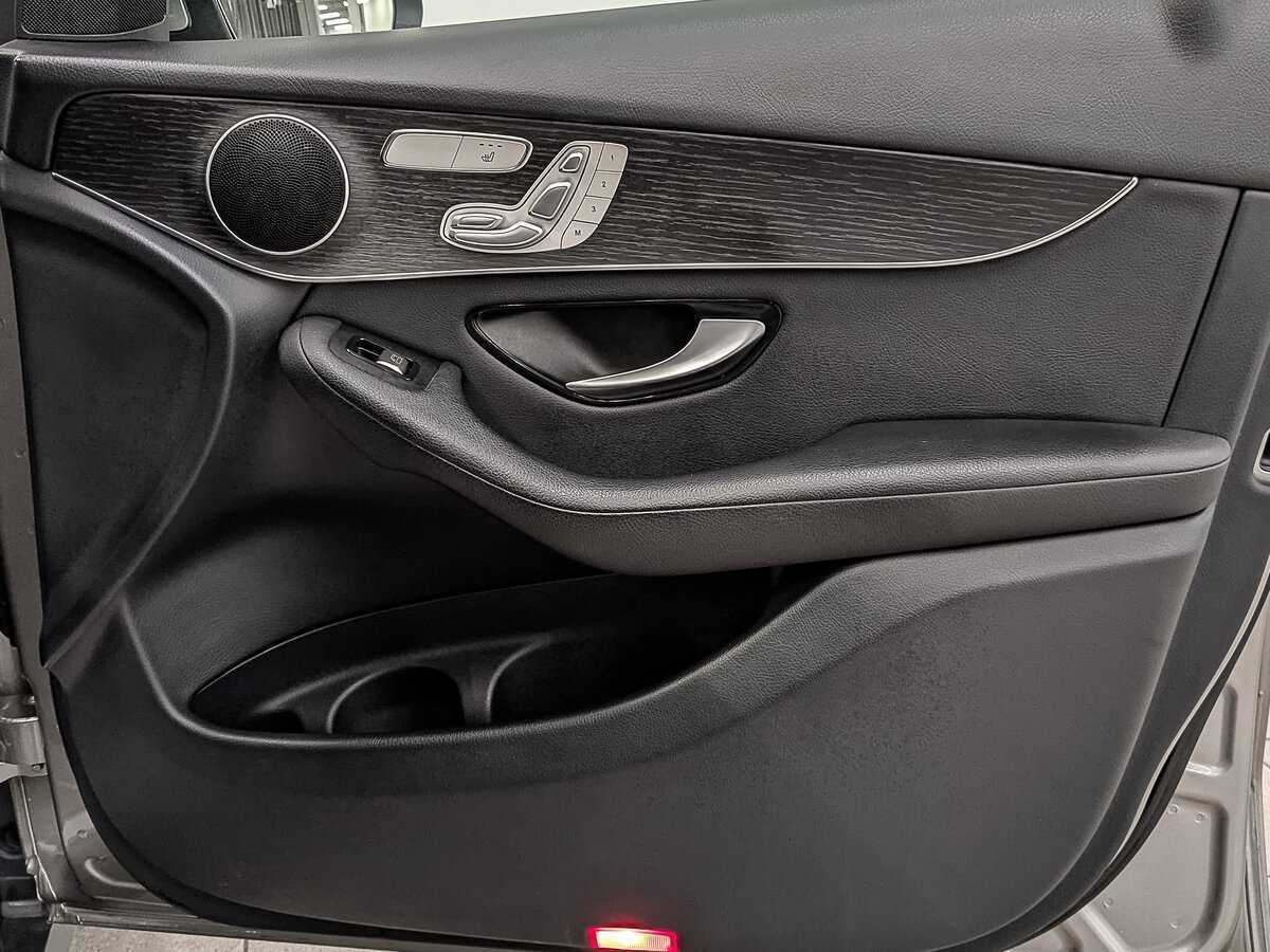 Mercedes-Benz GLC 2020 года с пробегом. Фото: #24