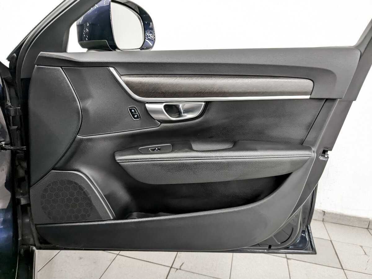 Volvo V90 Cross Country 2017 года с пробегом. Фото: #24