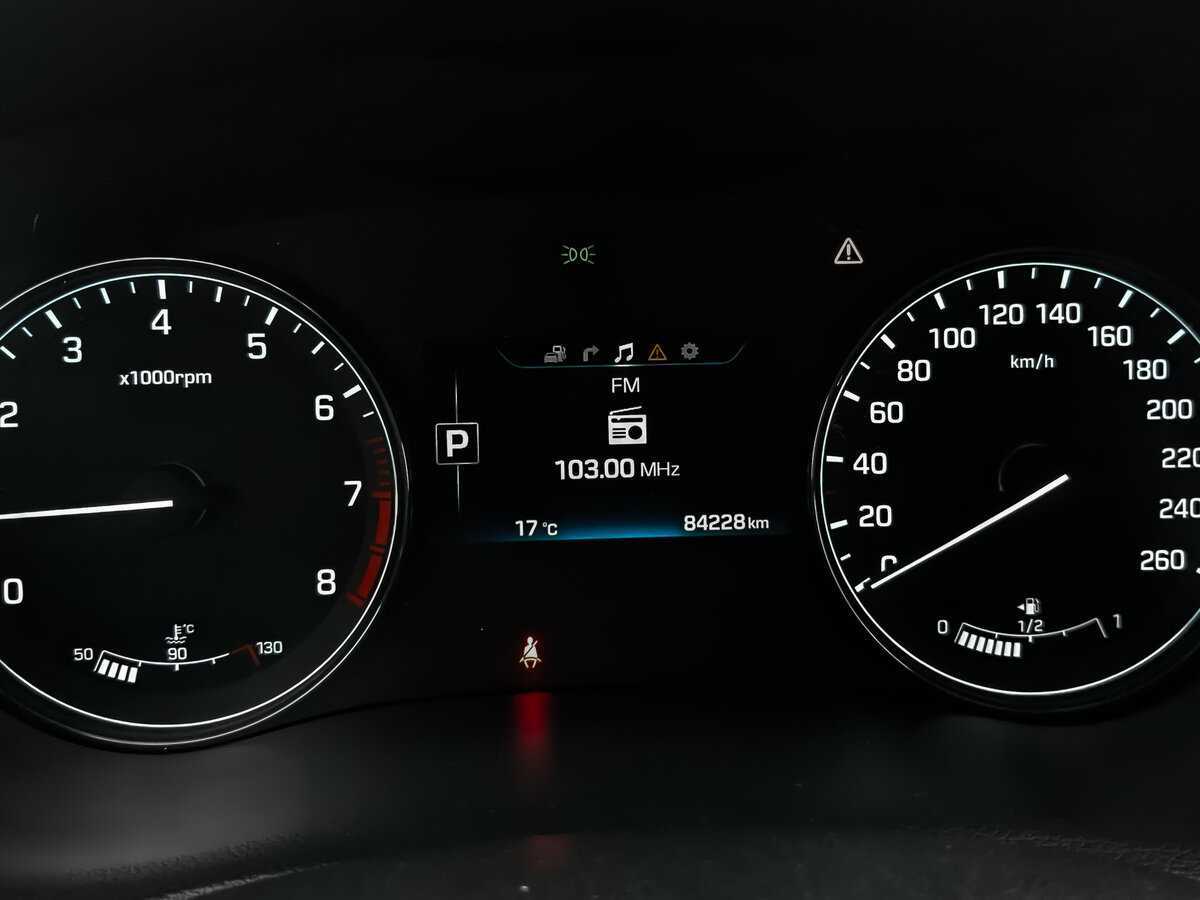 Hyundai Genesis 2015 года с пробегом. Фото: #12