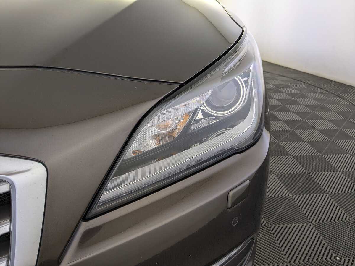 Hyundai Genesis 2015 года с пробегом. Фото: #15
