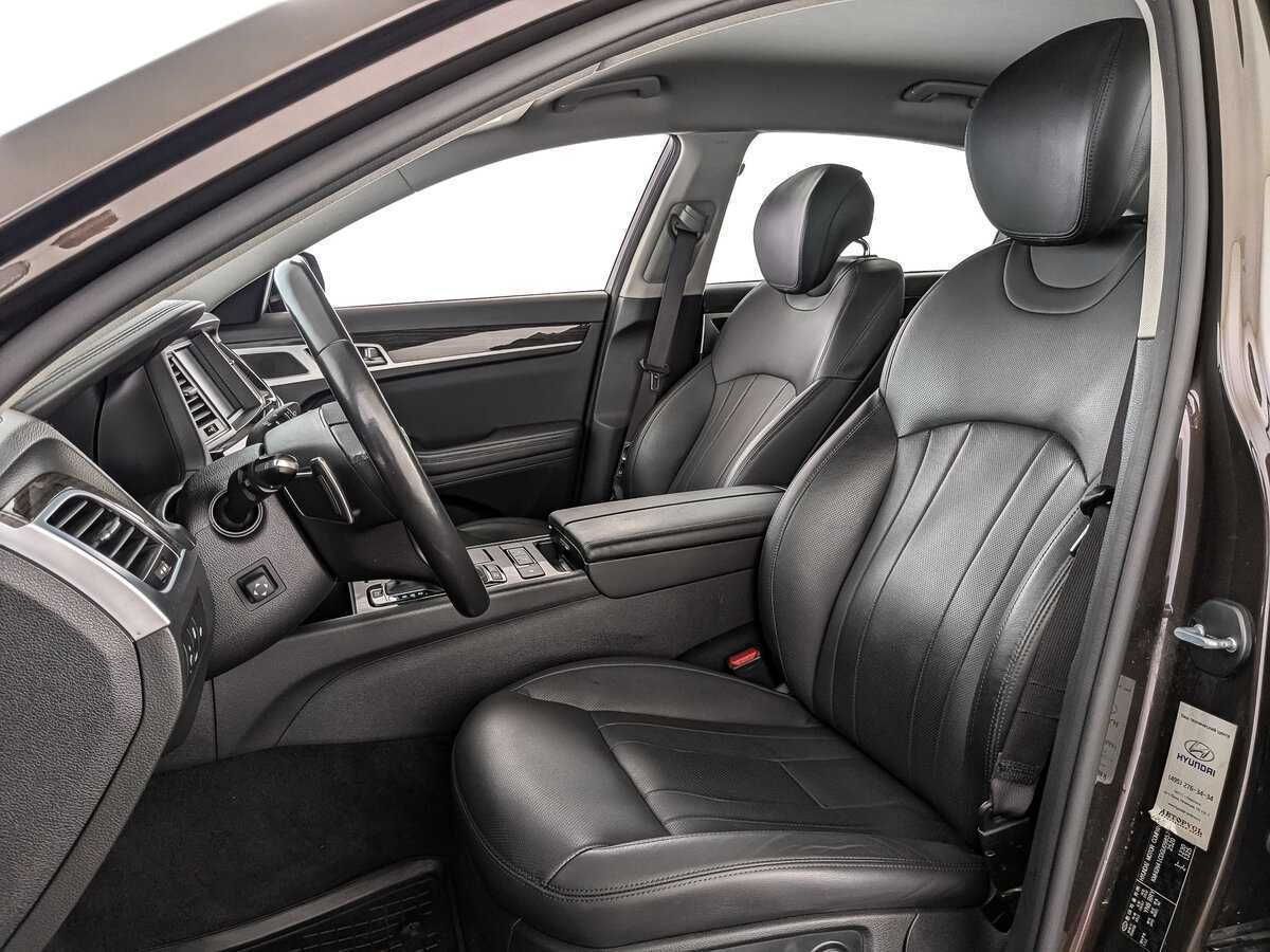 Hyundai Genesis 2015 года с пробегом. Фото: #18