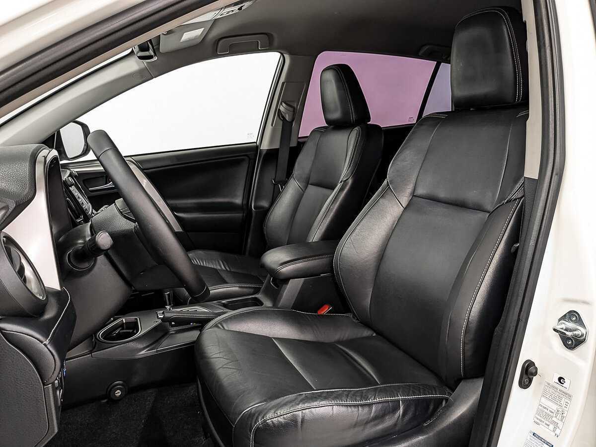 Toyota RAV4 2017 года с пробегом. Фото: #19