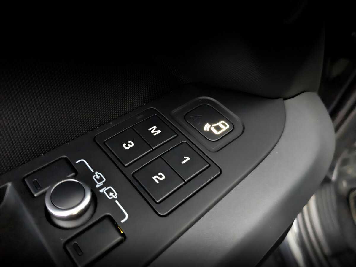 Land Rover Defender 2021 года с пробегом. Фото: #21