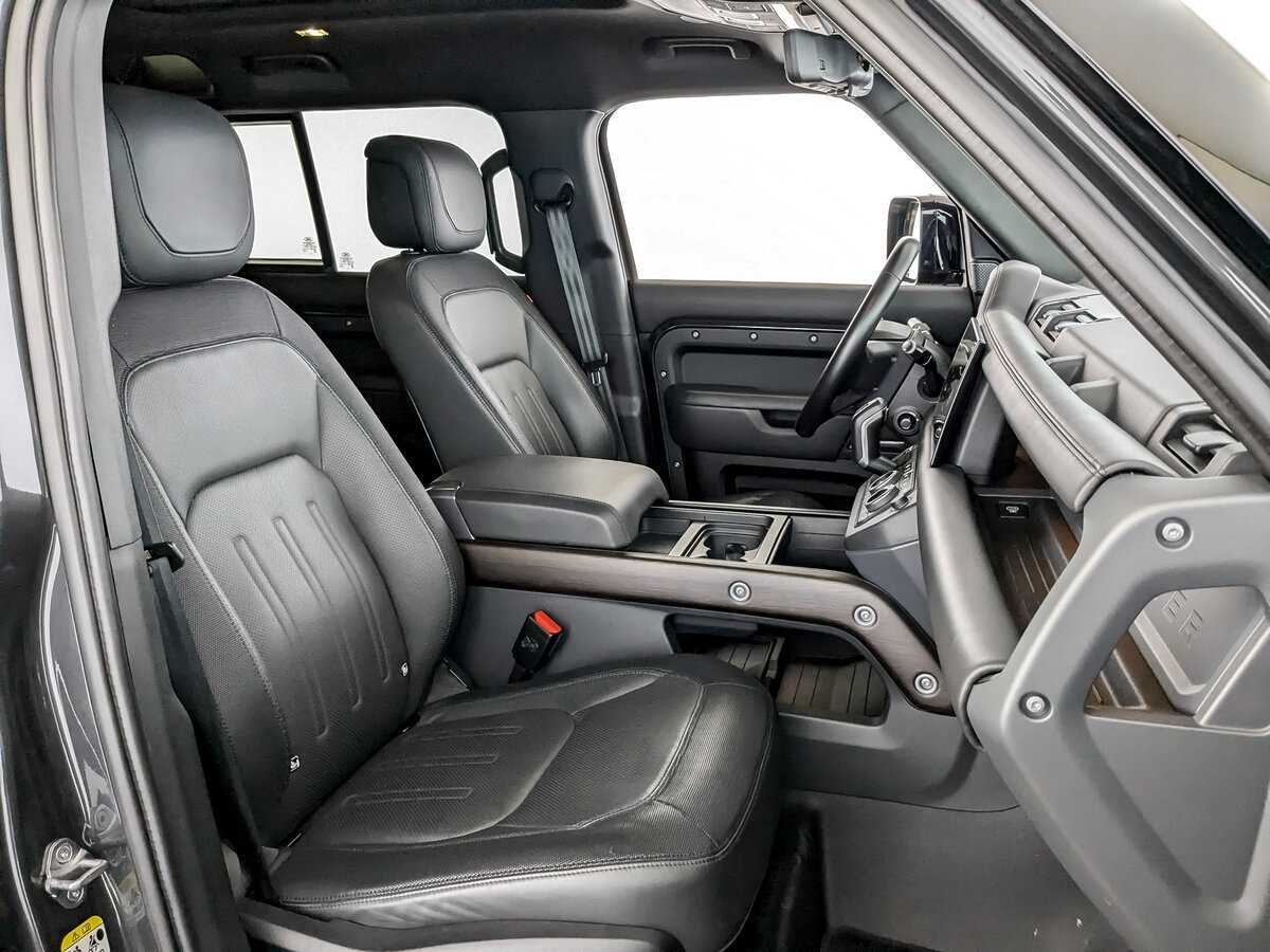 Land Rover Defender 2021 года с пробегом. Фото: #24